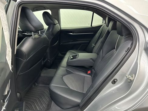 Used 2020 Toyota Camry SE image 20