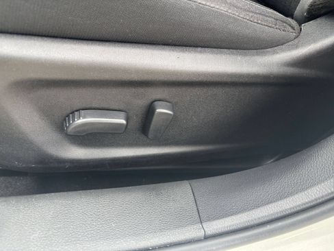 Used 2025 Nissan Altima 2.5 SV FWD image 22