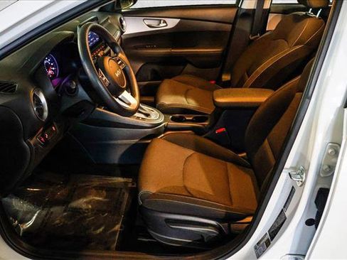 Used 2024 Kia Forte LXS w/ LXS Technology Package image 11