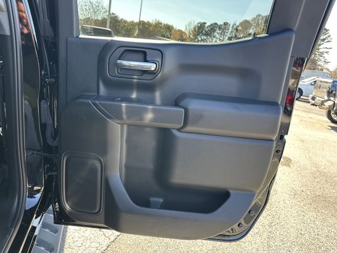 Used 2022 Chevrolet Silverado 1500 Custom image 17