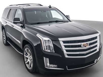 Used 2016 Cadillac Escalade Luxury