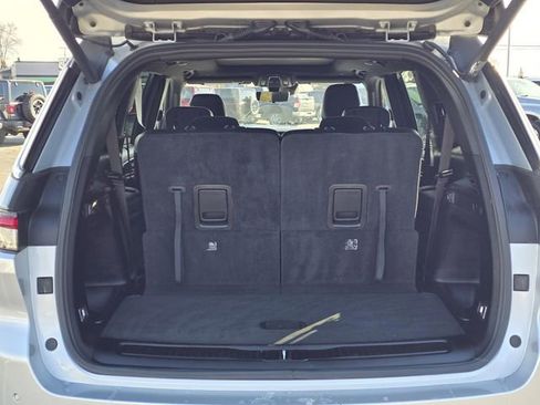 Used 2024 Jeep Grand Cherokee L Limited w/ Luxury Tech Group II image 30