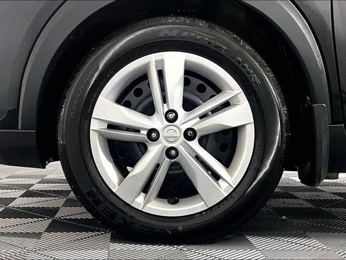 Used 2020 Nissan Kicks S FWD image 8
