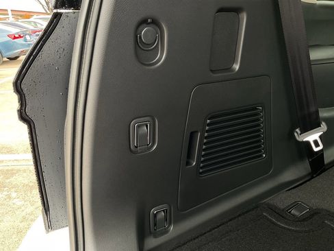 New 2026 Nissan Armada SV image 21