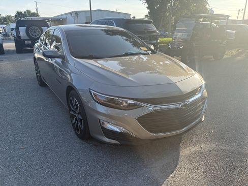 Used 2022 Chevrolet Malibu RS FWD image 1