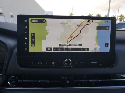 Used 2025 Mitsubishi Outlander SE image 10