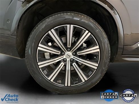 Used 2025 Volvo XC90 B6 Plus image 25