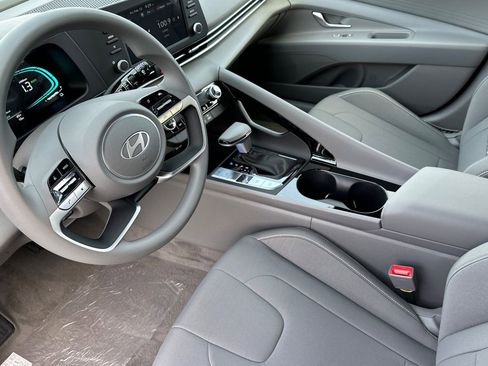 New 2026 Hyundai Elantra Blue image 10