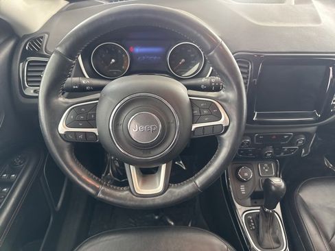 Used 2018 Jeep Compass Limited image 31
