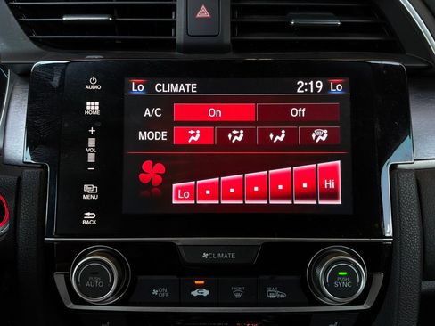Used 2017 Honda Civic Touring image 34