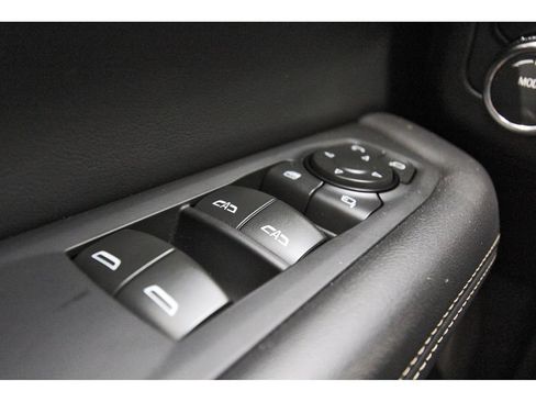 Used 2025 GMC Yukon XL Elevation w/ LPO, Floor Liner Package RWD image 21
