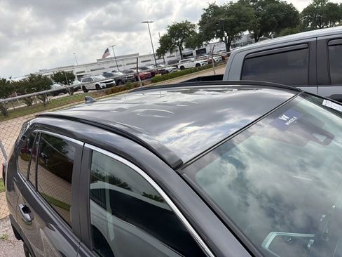 Used 2024 Toyota RAV4 LE AWD/4WD image 5