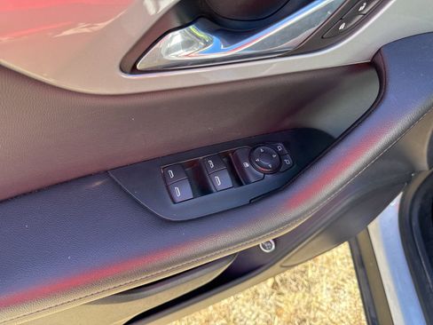 Used 2021 Chevrolet Blazer LT image 13