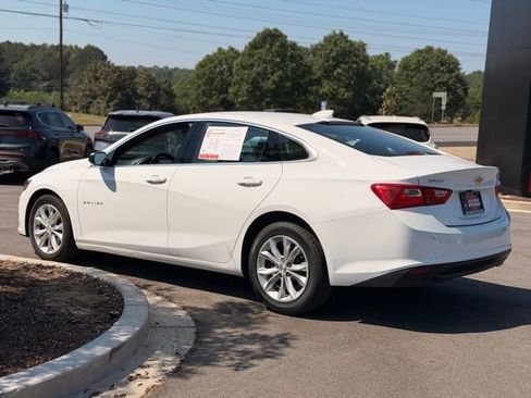 Used 2025 Chevrolet Malibu LT FWD image 8