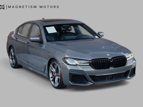 Used 2022 BMW M550i xDrive image 6