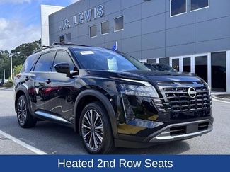 Used 2026 Nissan Pathfinder Platinum w/ Cargo Package FWD video 2
