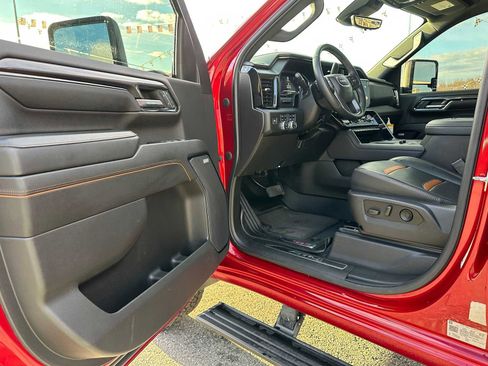 Used 2024 GMC Sierra 2500 AT4 w/ AT4 Premium Plus Package image 20