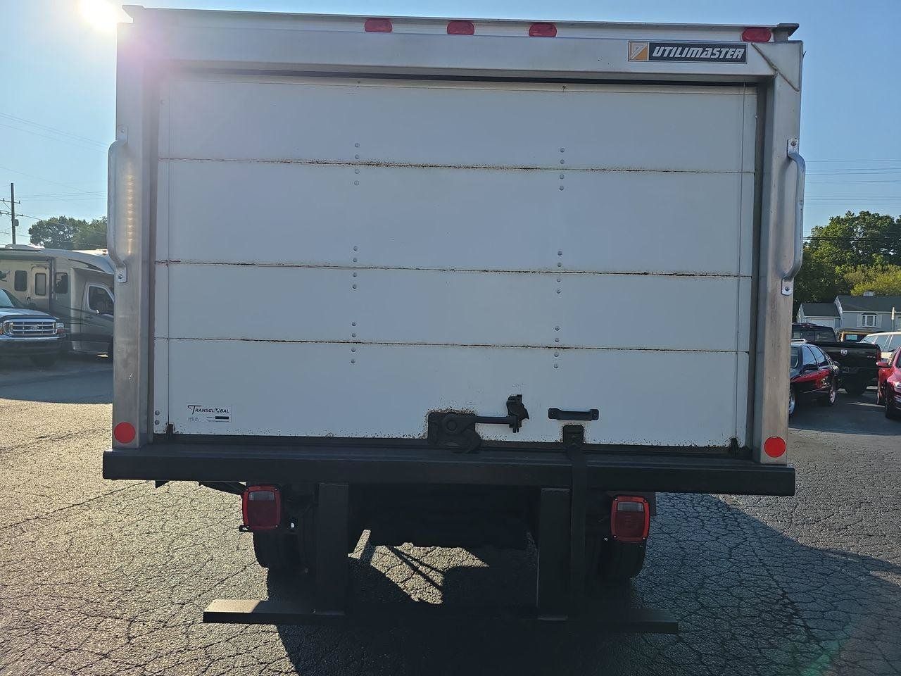 Used 2013 Ford F550 Luxury w/ Payload Upgrade Pkg RWD image 14