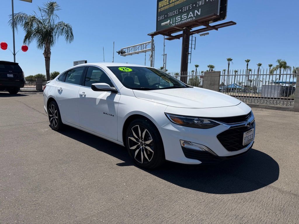 Used 2025 Chevrolet Malibu RS FWD 360° Tour