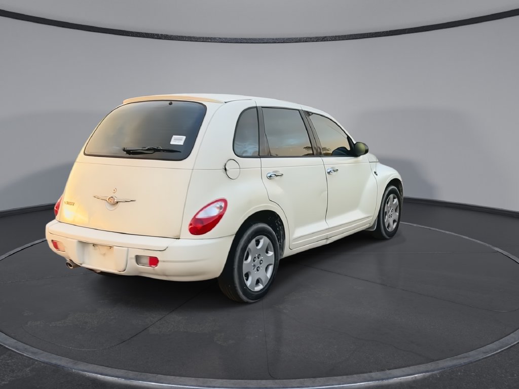 Used 2008 Chrysler PT Cruiser FWD image 8