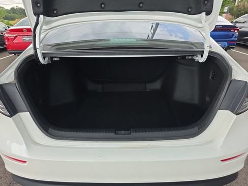 Used 2025 Honda Accord SE image 13