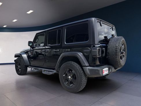 Used 2022 Jeep Wrangler Unlimited Sport image 3