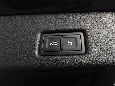 Used 2025 Audi Q5 Premium Plus AWD/4WD image 30