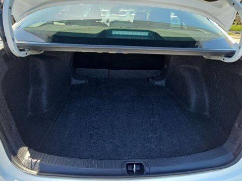 Used 2025 Toyota Corolla LE image 26