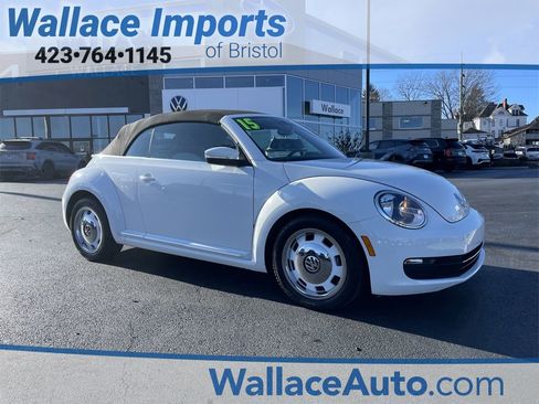 Used 2015 Volkswagen Beetle 1.8T image 1