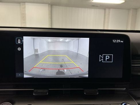 Used 2025 Hyundai Kona SEL image 14