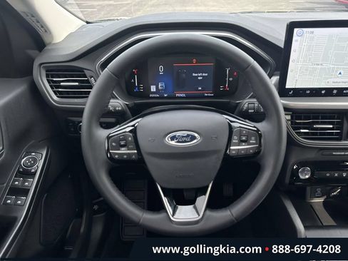 Used 2023 Ford Escape SE FWD image 14