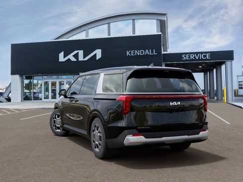 New 2026 Kia Carnival EX FWD image 4