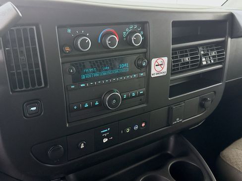 Used 2022 Chevrolet Express 2500 w/ Driver Convenience Package image 18