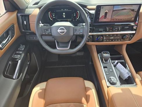 New 2026 Nissan Pathfinder Platinum AWD/4WD image 9