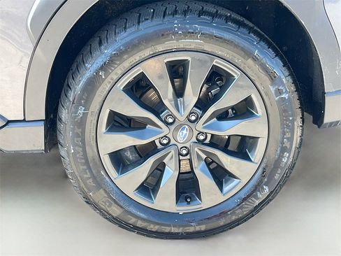 Used 2023 Subaru Outback Onyx Edition image 32