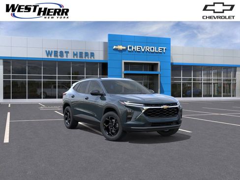 New 2026 Chevrolet Trax LT image 1
