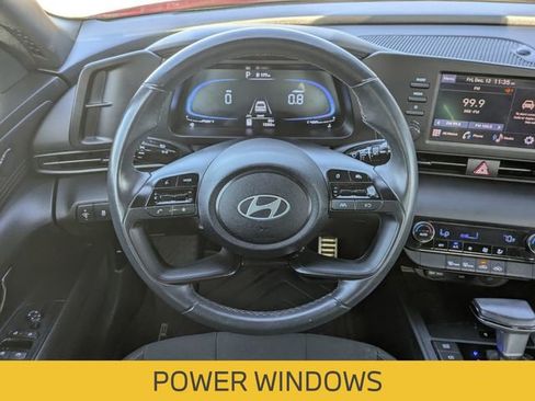 Used 2025 Hyundai Elantra Sport image 17
