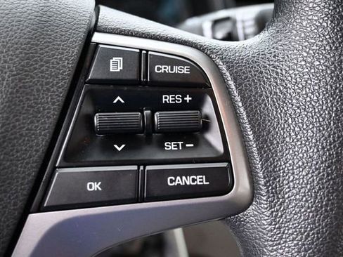 Used 2018 Hyundai Elantra SEL FWD image 16