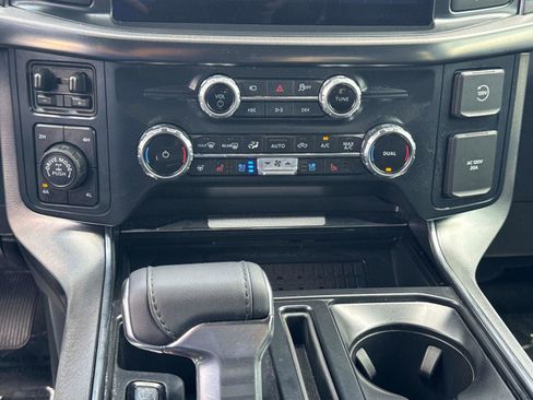 Used 2025 Ford F150 Platinum AWD/4WD image 24