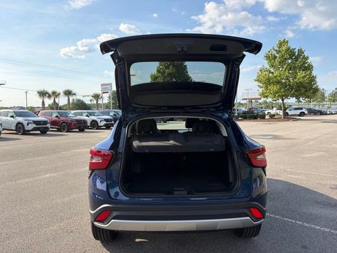 Used 2024 Chevrolet Trax LT FWD image 5