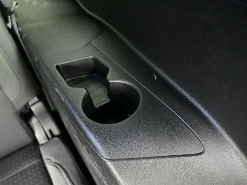 Used 2022 GMC Yukon SLE w/ Gmc Pro Safety Plus Package image 41