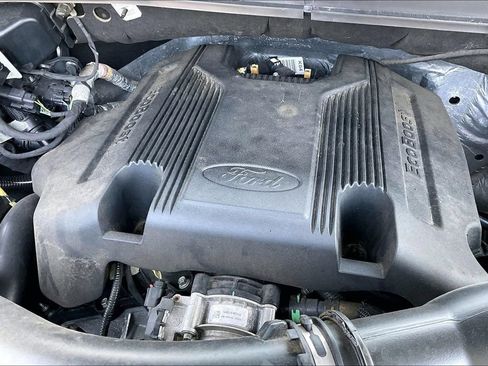 Used 2020 Ford Expedition XLT w/ Equipment Group 202A RWD image 35