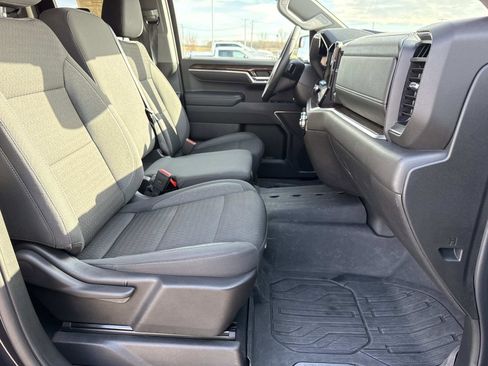 Used 2023 GMC Sierra 1500 Elevation image 18