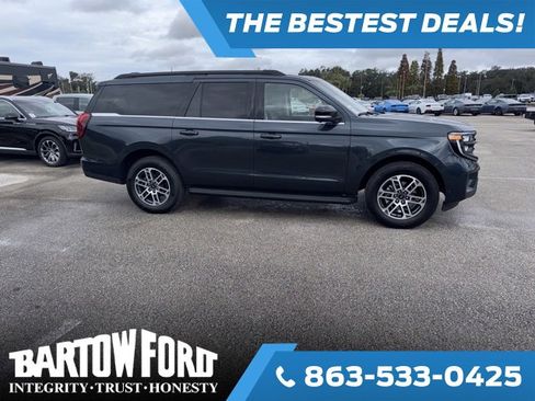 Used 2025 Ford Expedition Max Active image 4