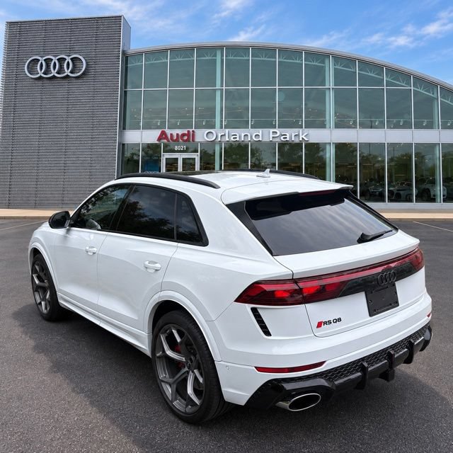 Used 2025 Audi RS Q8 performance AWD/4WD image 4