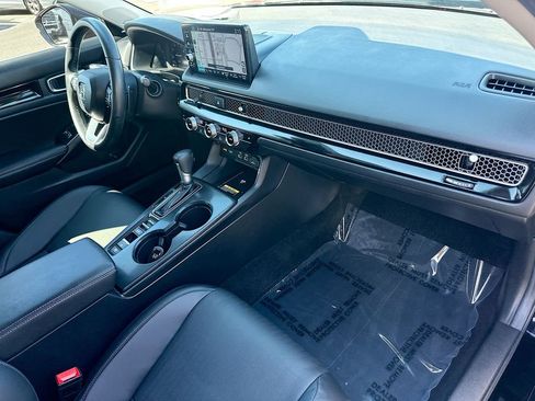Used 2024 Honda Civic Touring image 30
