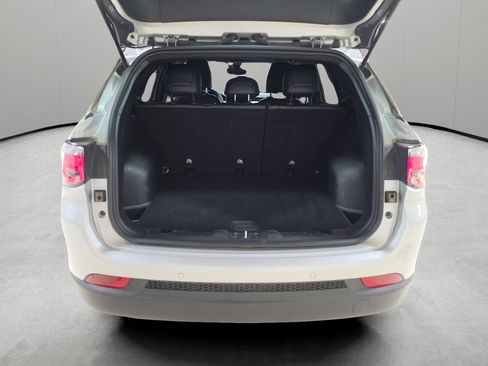 Certified 2025 Jeep Compass Limited AWD/4WD image 11