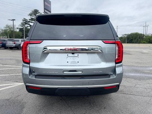 Used 2024 GMC Yukon XL SLT w/ SLT Premium Package AWD/4WD image 6