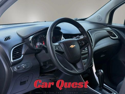 Used 2020 Chevrolet Trax LS w/ Tint and Cruise Package FWD image 10