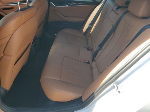Used 2018 BMW 530e w/ Premium Package 2 RWD image 23